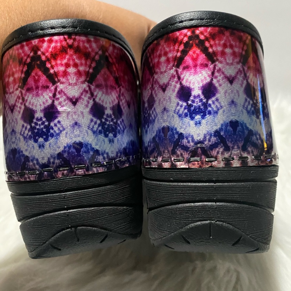 Dansko XP 2.0 Clogs - Picture 5 of 7